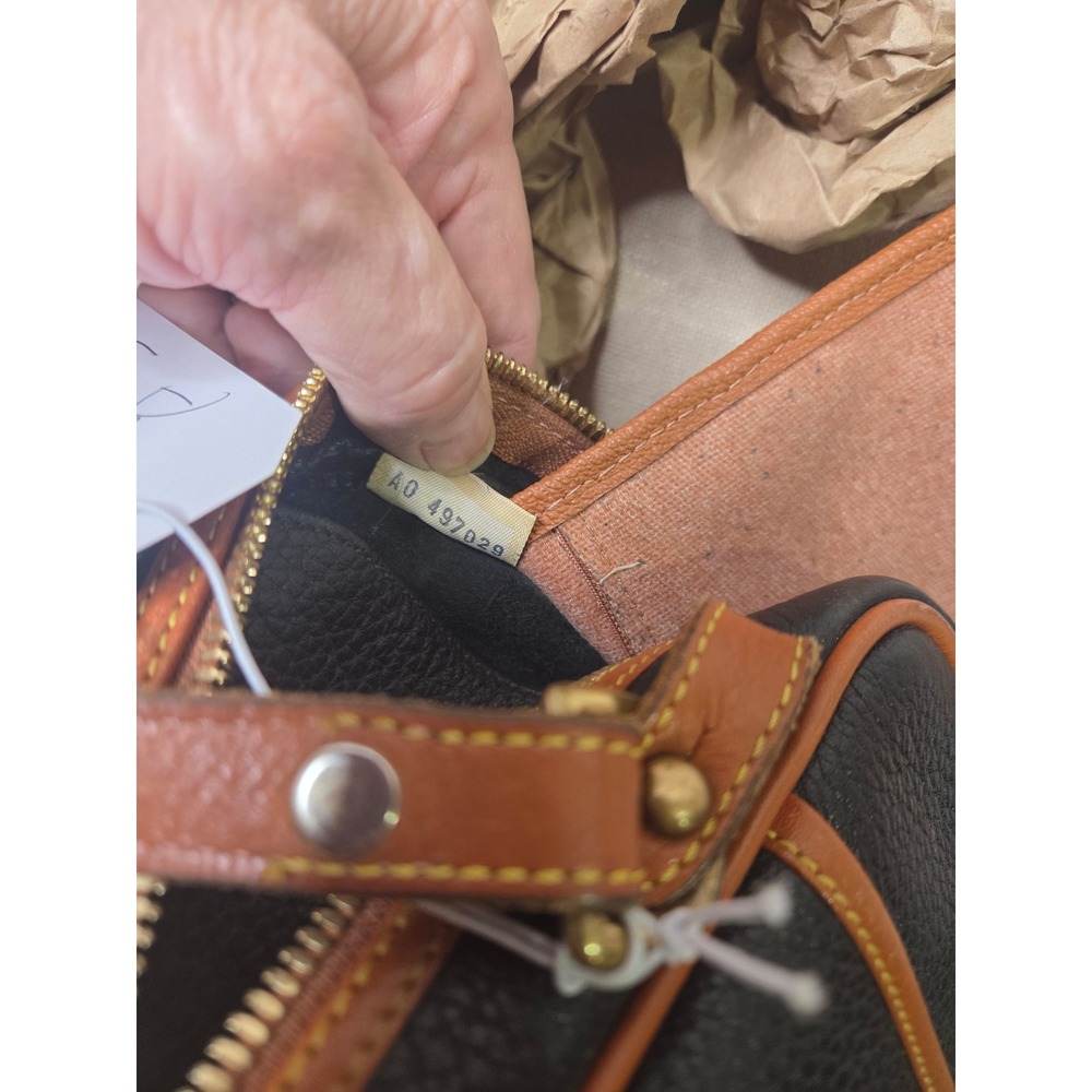 DB101 Dooney & Bourke vintage bag - Picture 7 of 7